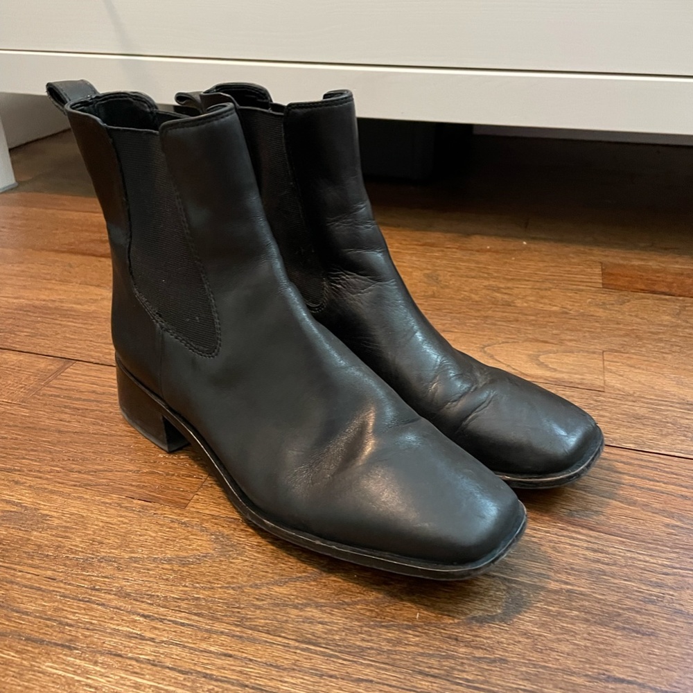 Sam Edelman Thelma Chelsea Boot - Picture 6 of 6